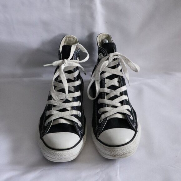 Converse Unisex W-6/M-4 Black High Top Lace Casual Sneakers - Picture 1 of 13